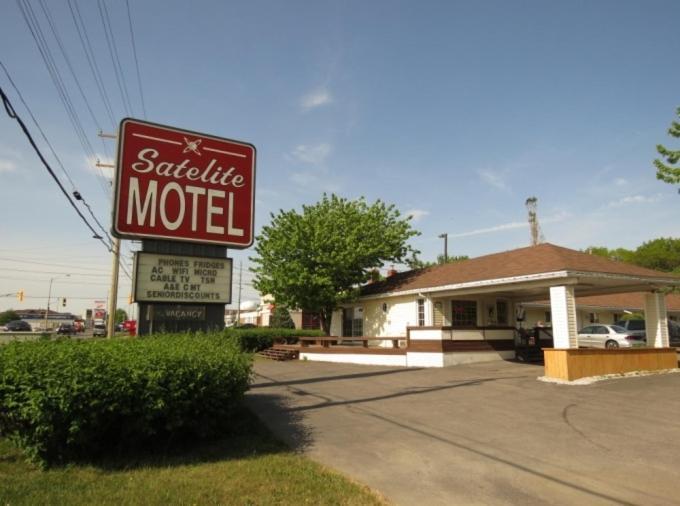 Satelite Motel Sault Ste. Marie Buitenkant foto